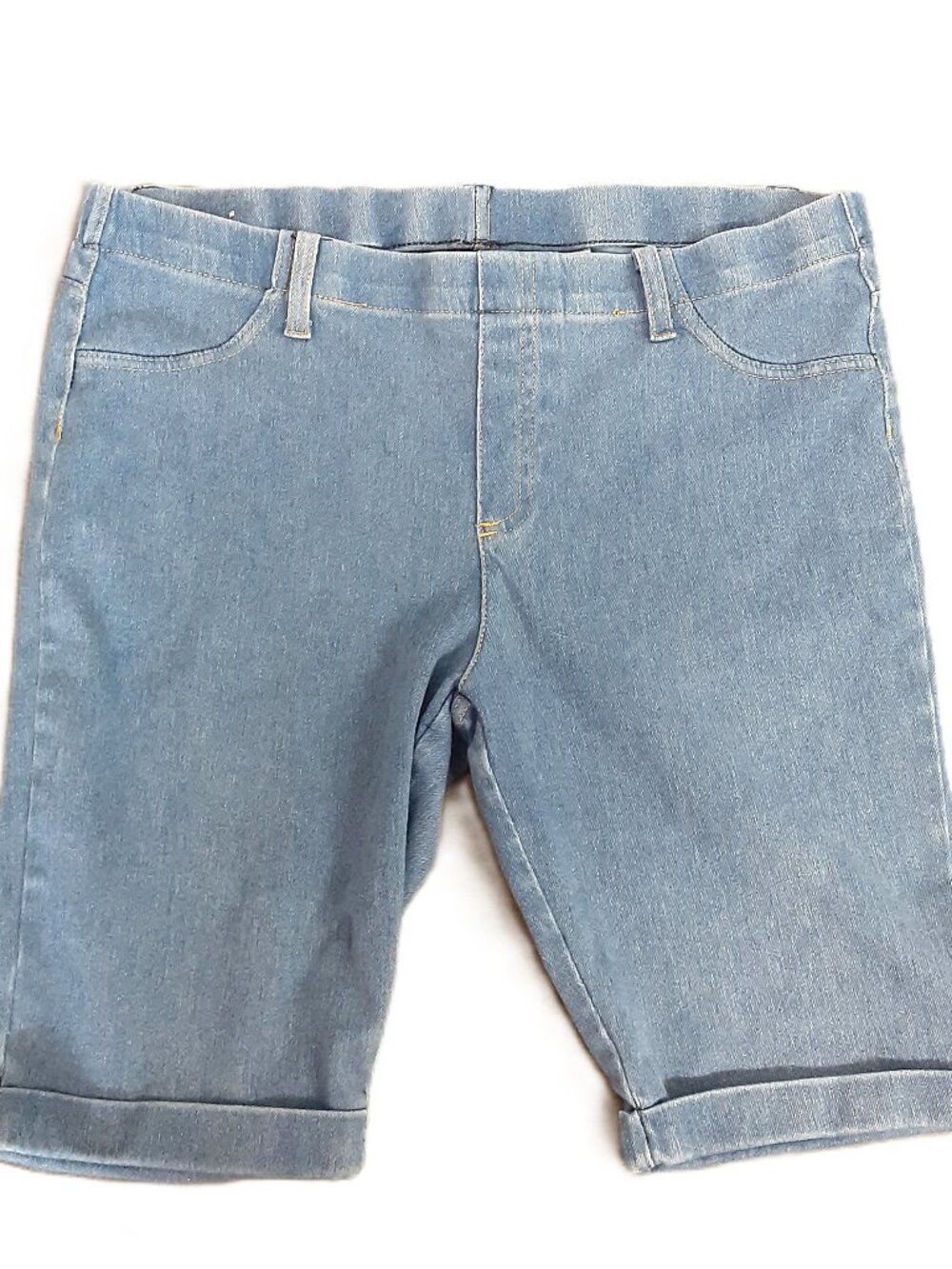 Serra Woman's Jean Shorts Size LARGE Pullon Back Pockets Beltloops Cotton Blend - Picture 1 of 8